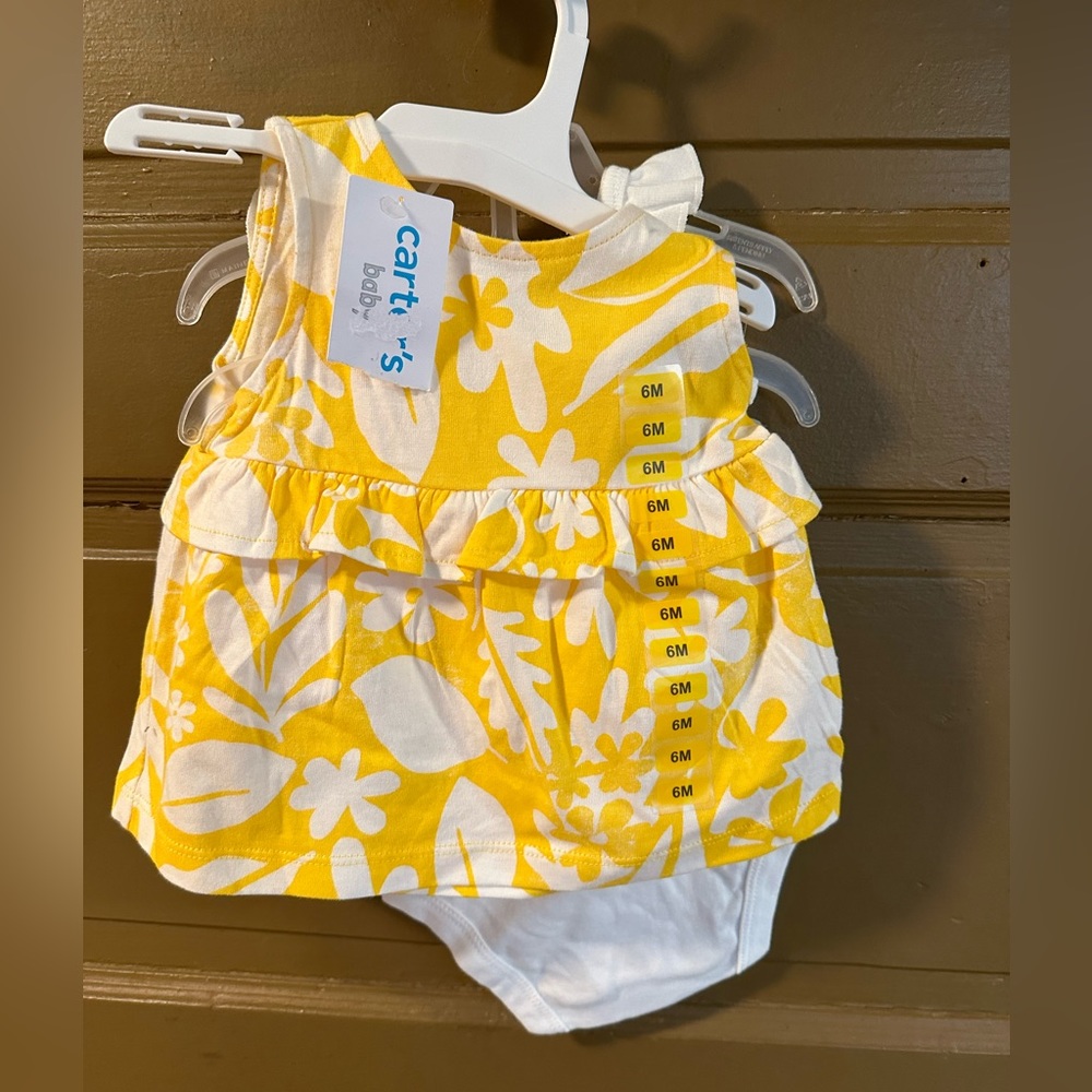 NWT Carter's, 6 month baby girls, yellow floral 2 piece set